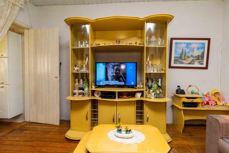 Casa à venda com 80m², 2 quartos e 6 vagasSala