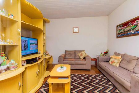 Casa à venda com 80m², 2 quartos e 6 vagasSala