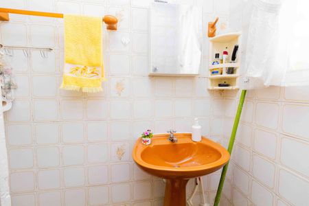 Casa à venda com 80m², 2 quartos e 6 vagasBanheiro