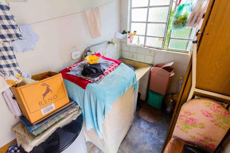 Casa à venda com 80m², 2 quartos e 6 vagasÁrea de Serviço