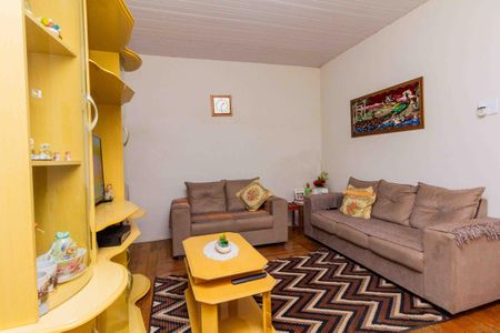 Casa à venda com 80m², 2 quartos e 6 vagasSala