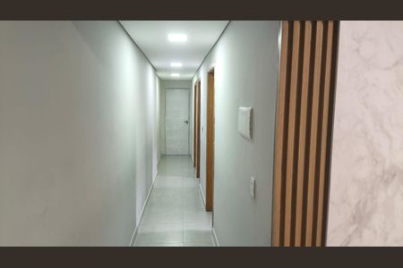 Casa à venda com 190m², 3 quartos e 2 vagasCorredor