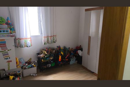 Casa à venda com 190m², 3 quartos e 2 vagasQuarto 2