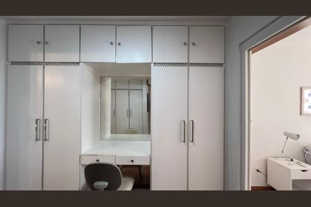 Apartamento para alugar com 58m², 1 quarto e 1 vagaCloset da suíte