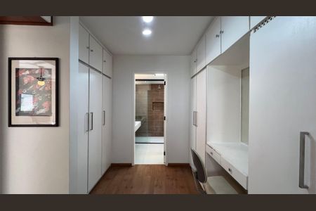 Apartamento para alugar com 58m², 1 quarto e 1 vagaCloset da suíte