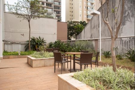 Apartamento para alugar com 68m², 2 quartos e 1 vaga Apartamento para alugar com 68m², 2 quartos e 1 vagaÁrea comum - Pátio central