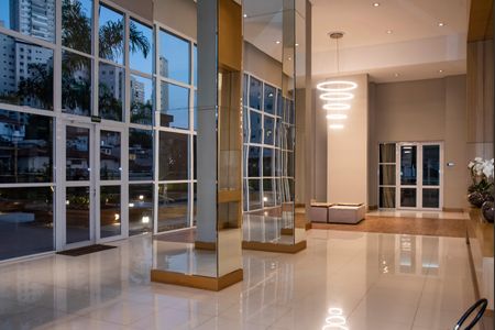 Apartamento para alugar com 68m², 2 quartos e 1 vaga Apartamento para alugar com 68m², 2 quartos e 1 vagaHall social