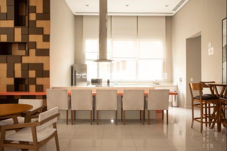 Apartamento para alugar com 68m², 2 quartos e 1 vaga Apartamento para alugar com 68m², 2 quartos e 1 vagaÁrea comum - Salão de festas