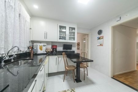 Apartamento à venda com 126m², 3 quartos e 2 vagasCozinha