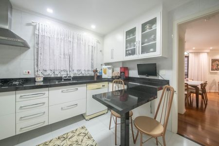 Apartamento à venda com 126m², 3 quartos e 2 vagasCozinha