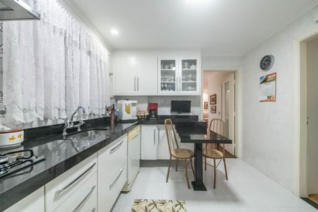 Apartamento à venda com 126m², 3 quartos e 2 vagasCozinha