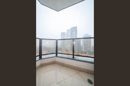 Apartamento à venda com 126m², 3 quartos e 2 vagasVaranda