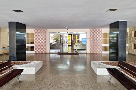 Apartamento à venda com 84m², 3 quartos e sem vaga Apartamento à venda com 84m², 3 quartos e sem vagaFachada