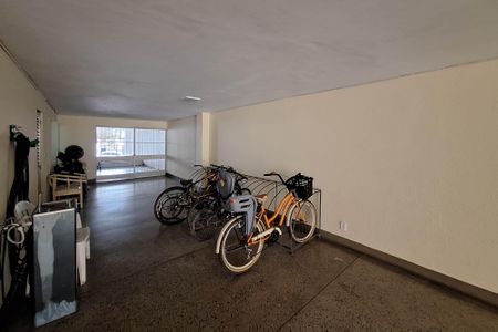 Apartamento à venda com 84m², 3 quartos e sem vaga Apartamento à venda com 84m², 3 quartos e sem vagaÁrea comum - Bicicletário