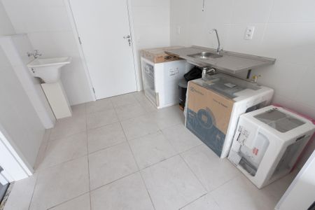 Apartamento à venda com 37m², 1 quarto e sem vaga Apartamento à venda com 37m², 1 quarto e sem vagaCozinha e Área de Serviço