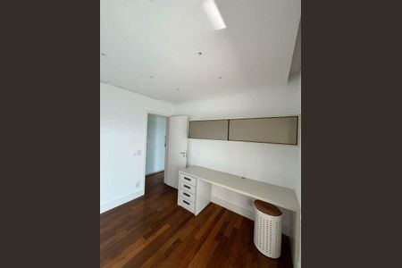 Apartamento para alugar com 345m², 4 quartos e 5 vagas