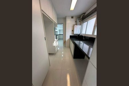 Apartamento para alugar com 345m², 4 quartos e 5 vagas