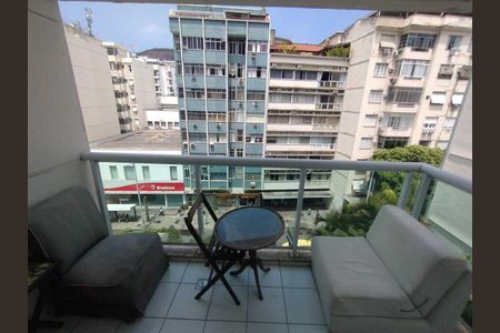 Apartamento à venda com 70m², 2 quartos e 1 vaga