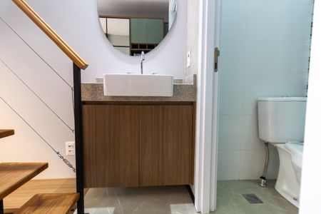 Studio para alugar com 28m², 1 quarto e sem vaga Studio para alugar com 28m², 1 quarto e sem vagaBanheiro