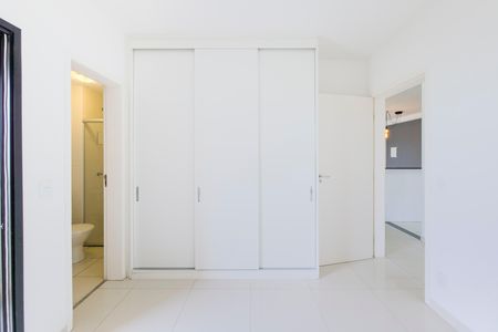 Apartamento para alugar com 75m², 2 quartos e 2 vagas Apartamento para alugar com 75m², 2 quartos e 2 vagasSuíte
