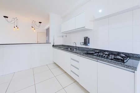 Apartamento para alugar com 75m², 2 quartos e 2 vagas Apartamento para alugar com 75m², 2 quartos e 2 vagasCozinha e Área de Serviço