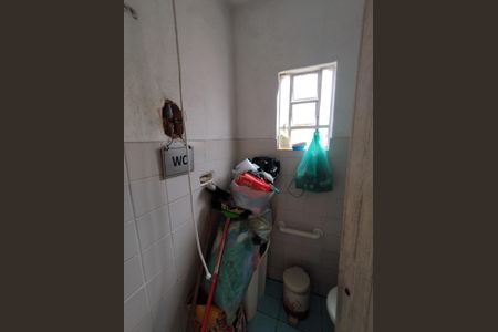 Casa à venda com 150m², 3 quartos e 2 vagasBanheiro da Área de serviço