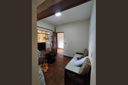 Casa à venda com 150m², 3 quartos e 2 vagasQuarto dos Fundos