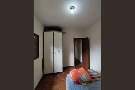 Casa à venda com 150m², 3 quartos e 2 vagasQuarto dos fundos