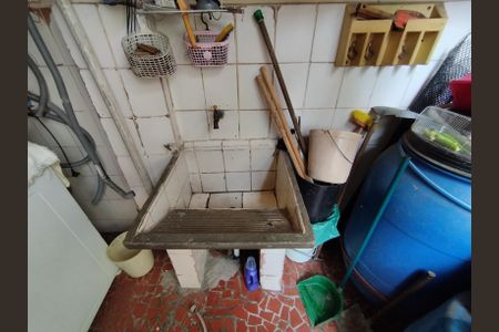 Casa à venda com 150m², 3 quartos e 2 vagasÁrea de Serviço