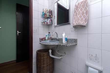 Casa à venda com 200m², 2 quartos e 3 vagas Casa à venda com 200m², 2 quartos e 3 vagasSuíte 2 banheiro