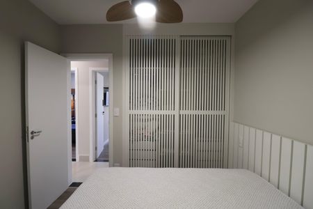 Apartamento para alugar com 100m², 3 quartos e 2 vagasQuarto