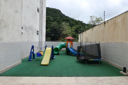 Apartamento para alugar com 100m², 3 quartos e 2 vagasÁrea comum - Playground