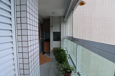 Apartamento para alugar com 100m², 3 quartos e 2 vagasVaranda