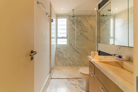 Apartamento à venda com 117m², 3 quartos e 2 vagasBanheiro 2