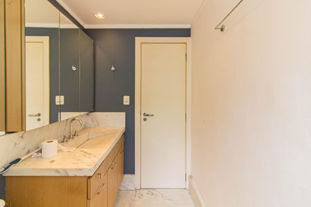 Apartamento à venda com 117m², 3 quartos e 2 vagasBanheiro 2