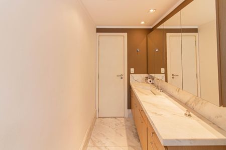 Apartamento à venda com 117m², 3 quartos e 2 vagasBanheiro/Suíte