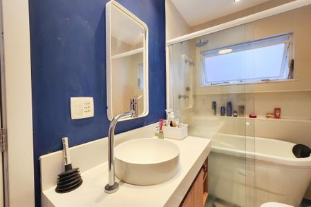 Casa de condomínio para alugar com 162m², 2 quartos e 1 vagaBanheiro da Suíte