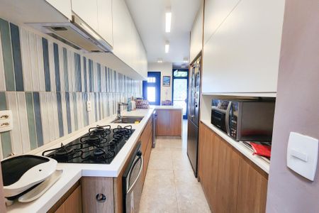 Casa de condomínio para alugar com 162m², 2 quartos e 1 vagaCozinha