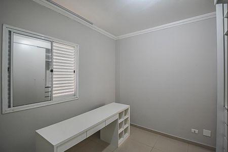 Apartamento à venda com 70m², 3 quartos e 1 vagaQuarto 2