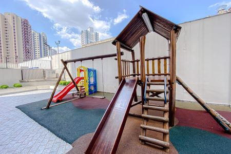 Apartamento à venda com 67m², 2 quartos e 1 vagaÁrea comum - Playground