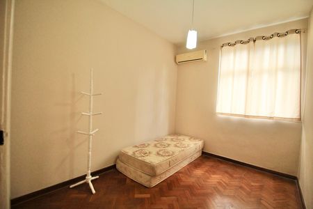 Apartamento para alugar com 108m², 3 quartos e 1 vaga Apartamento para alugar com 108m², 3 quartos e 1 vagaQuarto 2