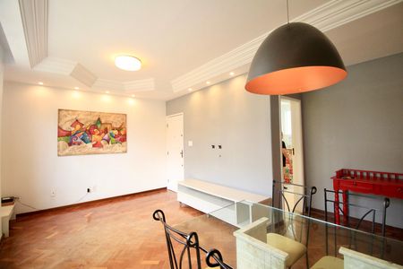 Apartamento para alugar com 108m², 3 quartos e 1 vaga Apartamento para alugar com 108m², 3 quartos e 1 vagaSala