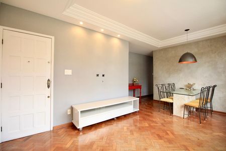 Apartamento para alugar com 108m², 3 quartos e 1 vaga Apartamento para alugar com 108m², 3 quartos e 1 vagaSala