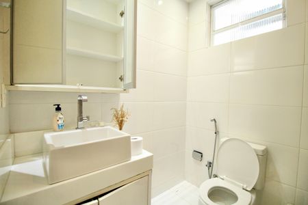 Apartamento para alugar com 108m², 3 quartos e 1 vaga Apartamento para alugar com 108m², 3 quartos e 1 vagaBanheiro Social