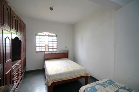 Casa à venda com 189m², 4 quartos e 2 vagasQuarto 1