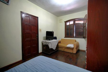 Casa à venda com 189m², 4 quartos e 2 vagasSuite