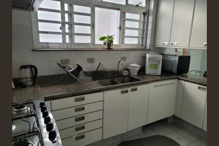 Casa de condomínio à venda com 360m², 2 quartos e 2 vagas