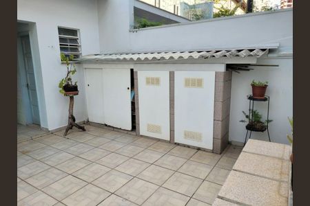 Casa de condomínio à venda com 360m², 2 quartos e 2 vagas