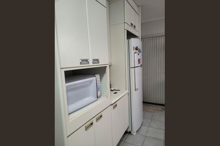 Casa de condomínio à venda com 360m², 2 quartos e 2 vagas