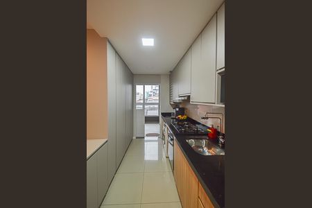 Apartamento à venda com 79m², 3 quartos e 2 vagas Apartamento à venda com 79m², 3 quartos e 2 vagasCozinha e Área de Serviço